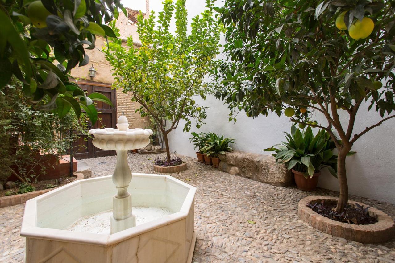 Apartamento Puerta Elvira Centro Granada Exterior foto